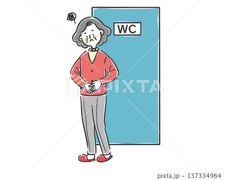 トイレの前で困るシニア女性のイラスト 全身 ベクター トイレの前で困るシニア女性のイラスト 全身 ベクター 137334964
