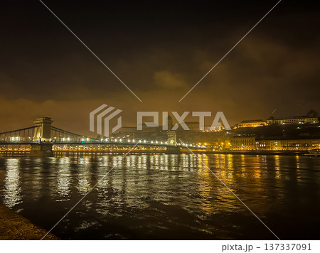 Hungary, Chain Bridge, Royal Palace and Danube river in Budapest at night. Hungary, Chain Bridge, Royal Palace and Danube river in Budapest at night. 137337091
