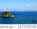 長崎市野母崎　恐竜パークから見た青い海と高島町の島々 137339148