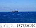 長崎市野母崎　恐竜パークから見た青い海と高島町の島々 137339150