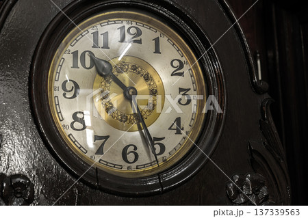 Vintage mantel clock, close-up view 137339563