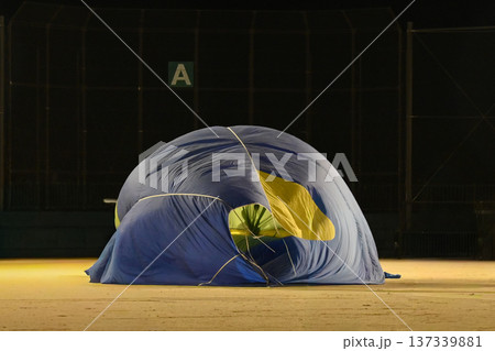 【滋賀】びわ湖東近江バルーンフェスタ、カラフルな気球が炎でライトアップされ、とても綺麗でした 137339881