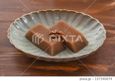 くるみ入りのごま豆腐 くるみ入りのごま豆腐 137340074