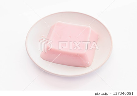 さくら風味のごま豆腐 137340081