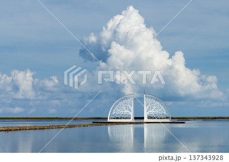 Beautiful Tree of Life installation art at Qinkunshen Fan-shaped Salt Fields in Jiangjun, Tainan, Taiwan, one of the Southwest Coast National Scenic Area attractions. 137343928