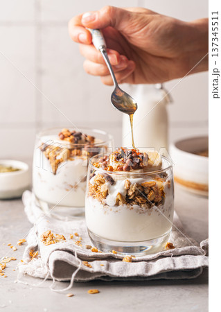 Glass of granola parfait 137345511