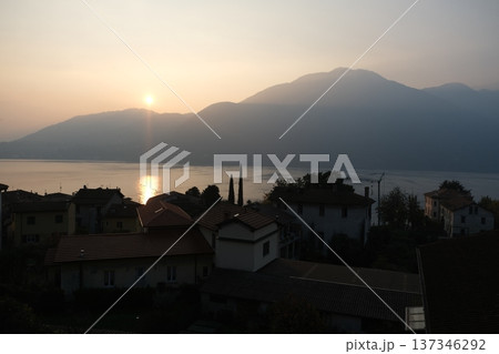 Epic Como lake view in November 137346292