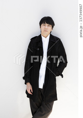 日本人　男性　ポートレート 137349987