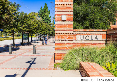 アメリカ UCLA(カリフォルニア大学ロサンゼルス校) アメリカ UCLA(カリフォルニア大学ロサンゼルス校) 137350678