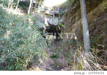 暫定公開された鎌倉市大町釈迦堂口遺跡 137354155