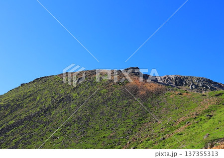 那須岳の登山風景 137355313