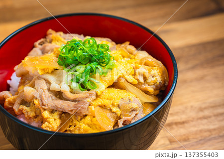 他人丼 豚肉と卵の和風どんぶり 137355403