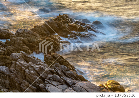屋久島の釣りポイント 四瀬海岸の夕景(冬 屋久島の釣りポイント 四瀬海岸の夕景(冬 137355510