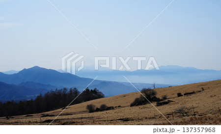 八ヶ岳牧場から望む富士山 八ヶ岳牧場から望む富士山 137357968
