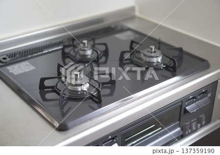 ガスコンロ（3口・据置型） 137359190