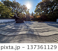紅葉のある風景 137361129