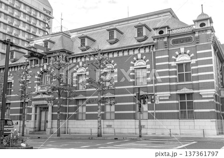 京都銀行 三条支店(旧第一勧業銀行京都支店)明治時代の近代建築 新聞、雑誌用 京都銀行 三条支店(旧第一勧業銀行京都支店)明治時代の近代建築 新聞、雑誌用 137361797
