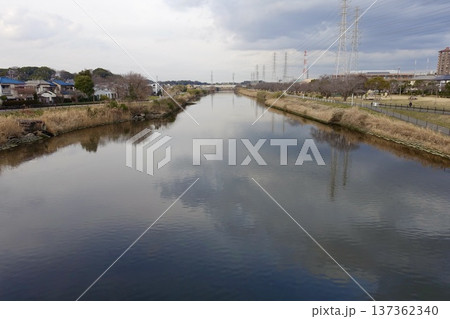 川の風景　花見川　瑞穂橋からの眺め	 137362340