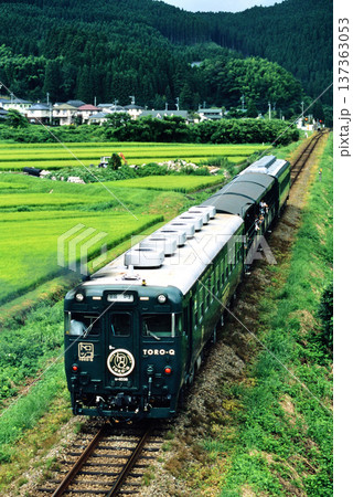 2007年　久大本線を走るキハ65系快速トロQ列車 137363053