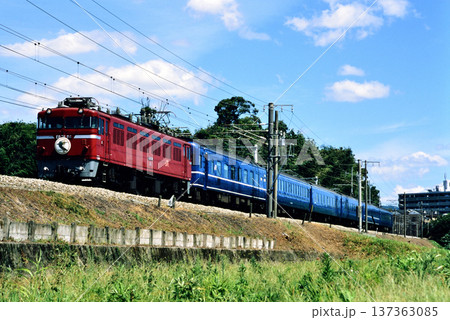 2007年　鹿児島本線を走るED7694ブルートレインはやぶさ 137363085