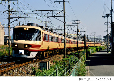 2007年　東海道本線を走る485系L特急雷鳥9両 137363094