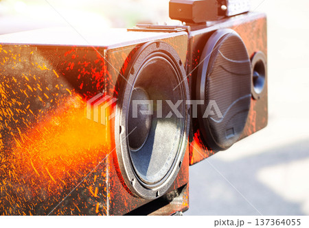 Custom Painted Speaker Box For Outdoor Events. Portable Car Audio Setup With Midrange And Tweeter. 137364055