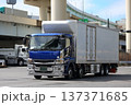 物流トラック 137371685