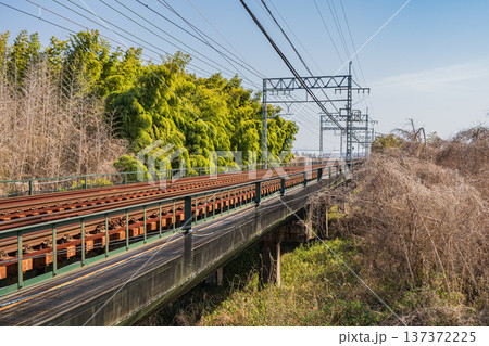 木津川に架かる近鉄京都線の鉄橋 京都府城陽市 木津川に架かる近鉄京都線の鉄橋 京都府城陽市 137372225