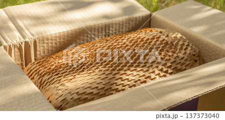 Eco friendly brown paper honeycomb wrap for product packaging parcel carton box Eco friendly brown paper honeycomb wrap for product packaging parcel carton box 137373040