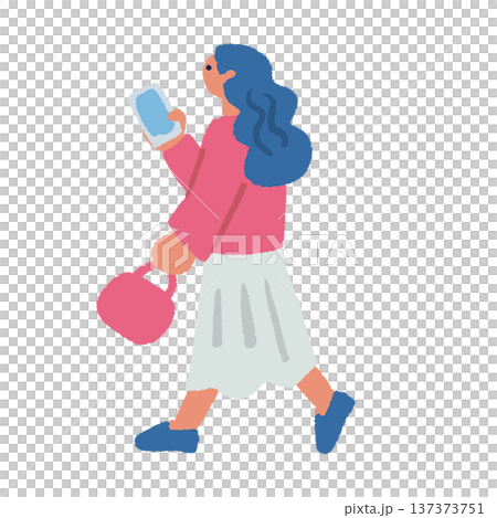 色彩鮮豔的扁平化插畫,描繪了一位手持智慧型手機行走的女性。 色彩鮮豔的扁平化插畫,描繪了一位手持智慧型手機行走的女性。 137373751