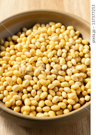 soy beans soy beans 137377253