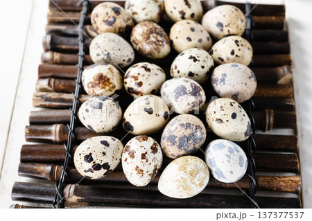 Quail eggs 137377537