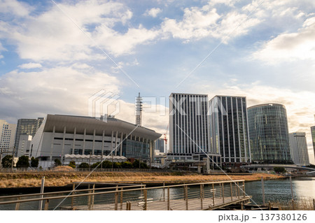 横浜 みなとみらいにあるKアリーナと商業施設 横浜 みなとみらいにあるKアリーナと商業施設 137380126
