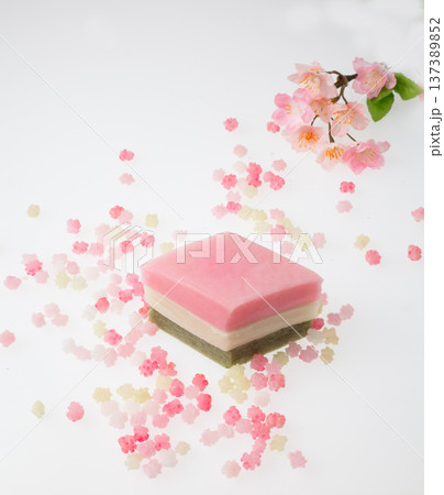 　菱餅　　スタジオ撮影 137389852