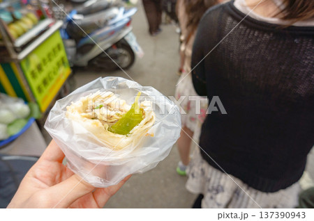九份名物胡椒餅のグルメスナップ 九份名物胡椒餅のグルメスナップ 137390943
