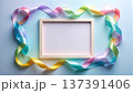 カラフルなサテンリボンのフレーム。レインボー、虹、誕生日、パーティー、お祝いのイベント、SNS、背景 137391406