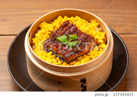 うな玉飯 うなぎと卵の贅沢ご飯料理 137391825