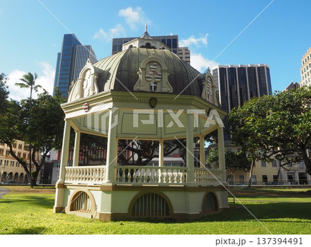 イオラニ宮殿　ハワイ王国最後の王宮　ホノルル歴史建築 137394491