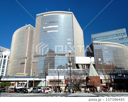 銀座 数寄屋橋交差点と有楽町マリオン 東京都 銀座 数寄屋橋交差点と有楽町マリオン 東京都 137396485
