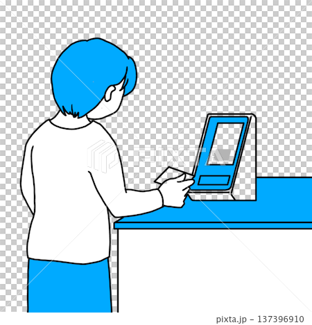 一位女士正在接受她的「我的號碼卡」申請。 137396910