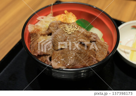牛丼 牛丼 137398173