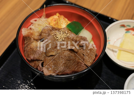 牛丼 牛丼 137398175