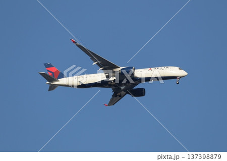 DELTA DELTA 137398879