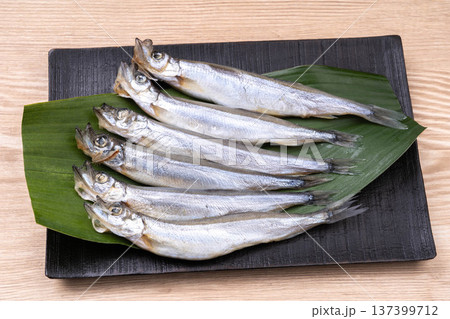 子持ち樺太ししゃも 子持ち樺太ししゃも 137399712