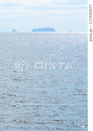 佐世保港から出る高速フェリーから見た景観 佐世保港から出る高速フェリーから見た景観 137400977