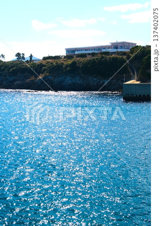 長崎県佐世保市五島列島の宇久島 長崎県佐世保市五島列島の宇久島 137402075