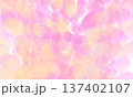 ピンク色の春らしいアブストラクト背景 137402107