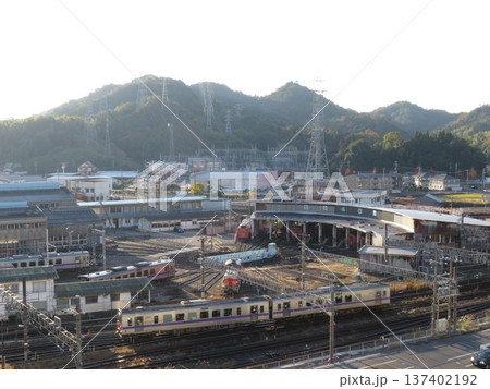 鉄路のある風景　後藤総合車両場　西日本旅客鉄道 137402192