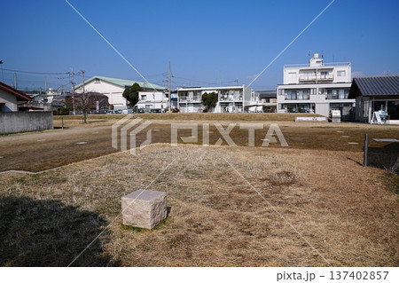 京都 向日市 長岡宮の朝堂院 南面回廊跡と西第四堂跡(初春) 京都 向日市 長岡宮の朝堂院 南面回廊跡と西第四堂跡(初春) 137402857