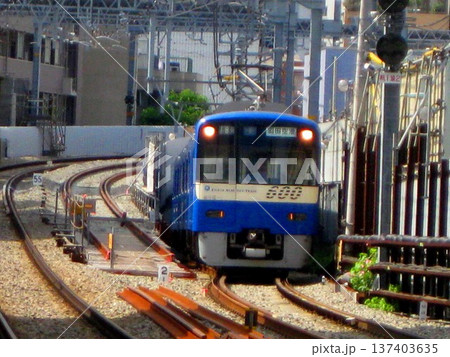 2012.9.24 京急空港線 糀谷-大鳥居 高架化工事中 600形  137403635